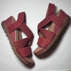 Earth Origins Carren Women's Rust Strappy Festival Sandals Comfortable size 8.5